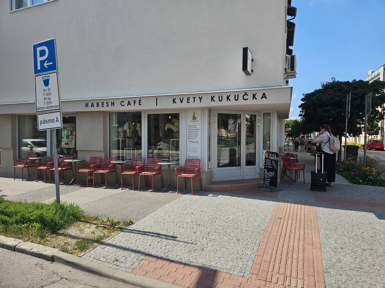 Habesh Café pri apartmáne